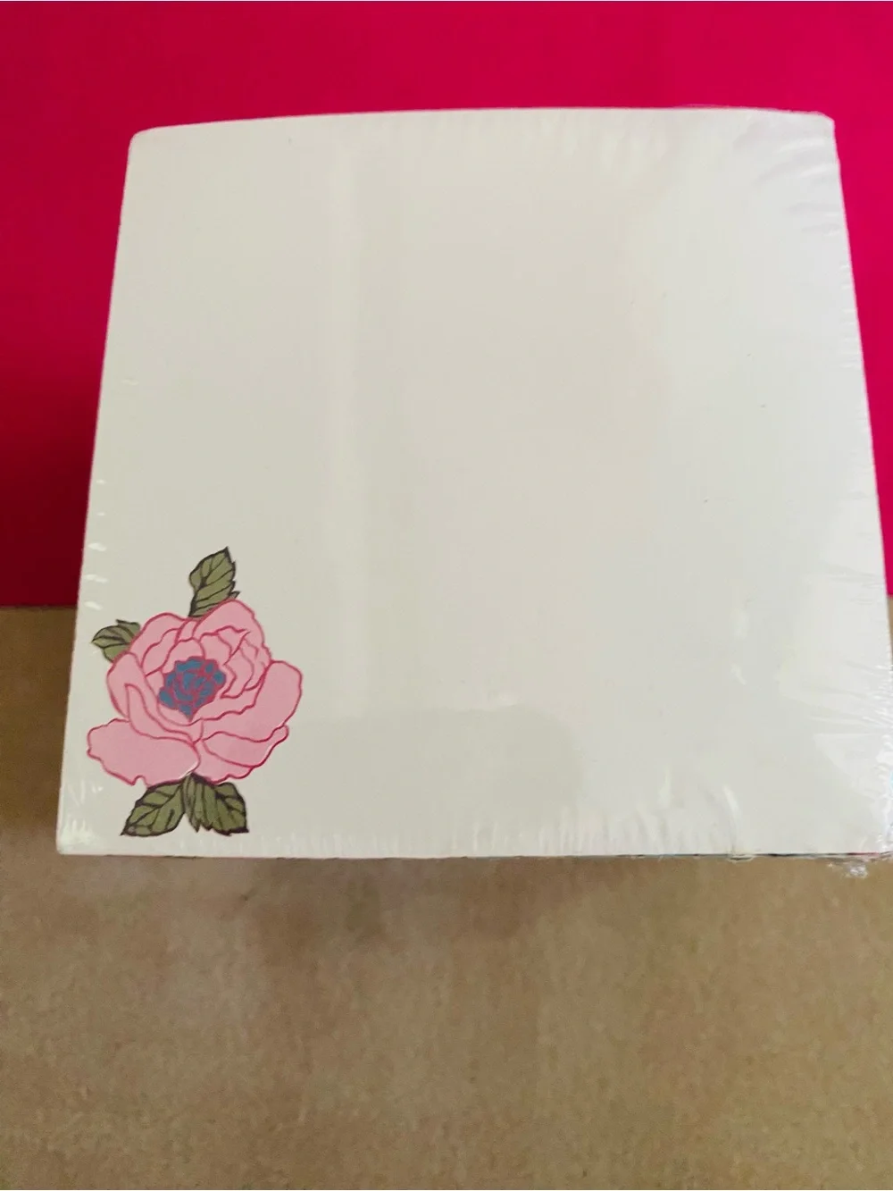 Vera Bradley Printed Note Cube NWT Vibrant Gardenia. 550 sheets